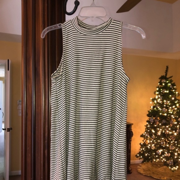 Ginger G Dress - WORN ONCE - Picture 3 of 4